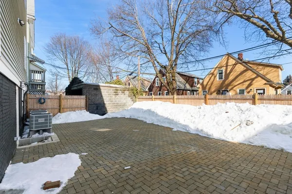 $1,050,000 | 227 Highland Avenue, Unit 3, Somerville, MA 02143