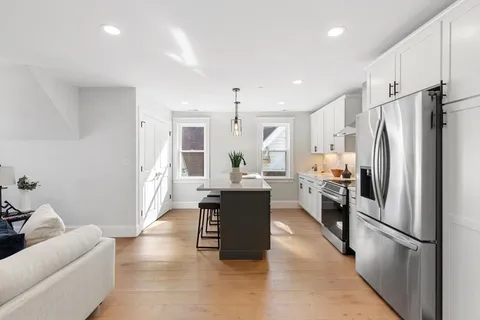 $1,050,000 | 227 Highland Avenue, Unit 3, Somerville, MA 02143