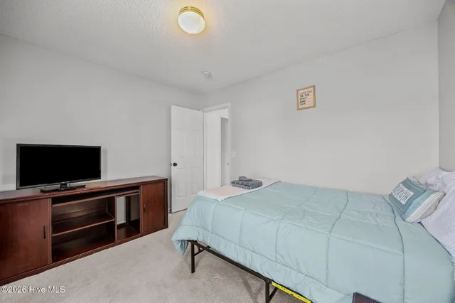 $365,000 | 806 Valley Forge Court, Wilmington, NC 28411