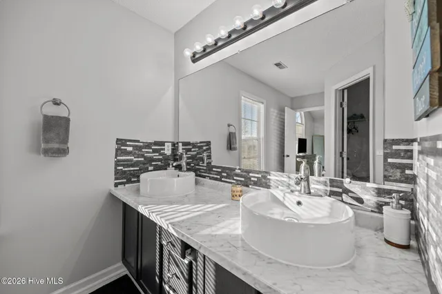 $365,000 | 806 Valley Forge Court, Wilmington, NC 28411