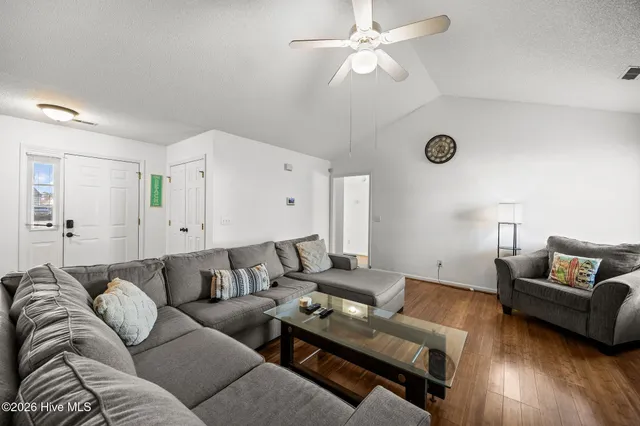 $365,000 | 806 Valley Forge Court, Wilmington, NC 28411