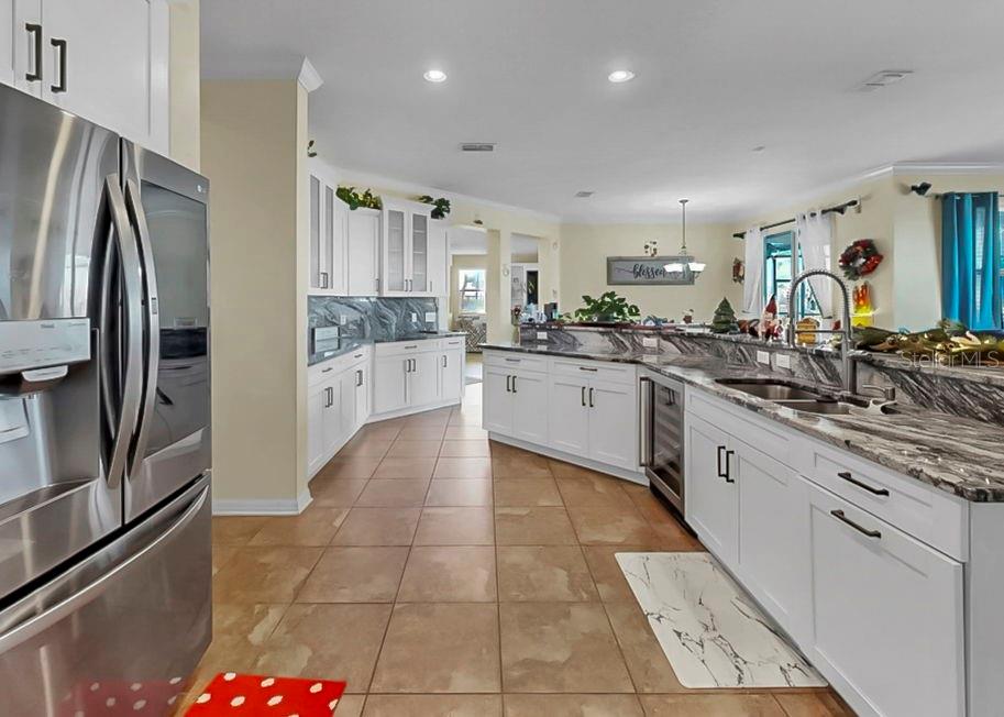 5457 Sandy Shell Drive Apollo Beach, FL 33572 - Photo 15 of 65