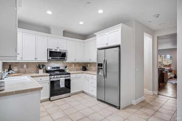 $610,000 | 2084 Cooper Drive, Santa Rosa, CA 95404