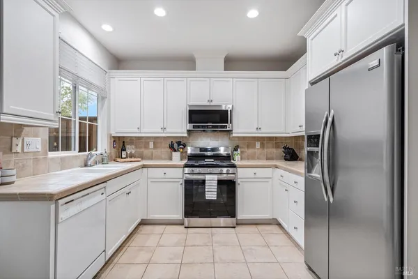 $610,000 | 2084 Cooper Drive, Santa Rosa, CA 95404