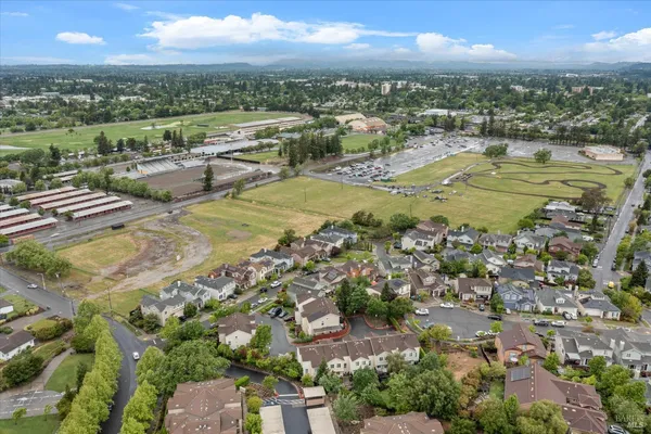 $610,000 | 2084 Cooper Drive, Santa Rosa, CA 95404