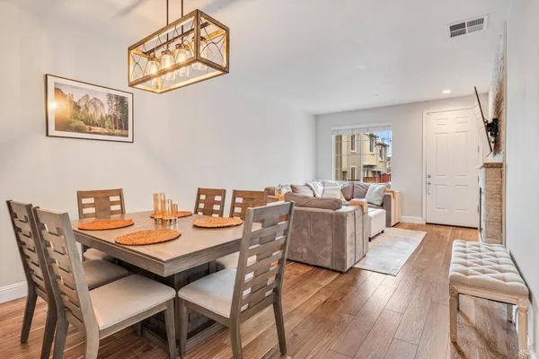 $610,000 | 2084 Cooper Drive, Santa Rosa, CA 95404