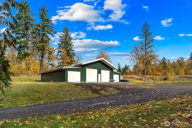 a view of a lake in middle of the town