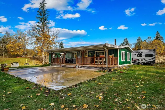 $590,000 | 38013 26th Avenue South, Roy, WA 98580