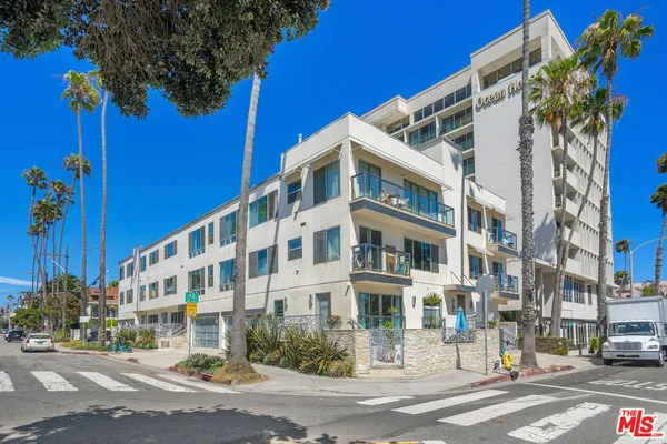 $4,950 | 2101 Ocean Avenue, Unit 3, Santa Monica, CA 90405