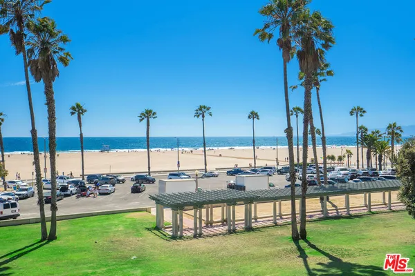$4,950 | 2101 Ocean Avenue, Unit 3, Santa Monica, CA 90405