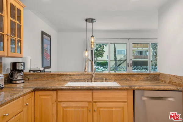 $4,950 | 2101 Ocean Avenue, Unit 3, Santa Monica, CA 90405