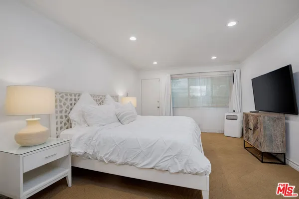 $4,950 | 2101 Ocean Avenue, Unit 3, Santa Monica, CA 90405