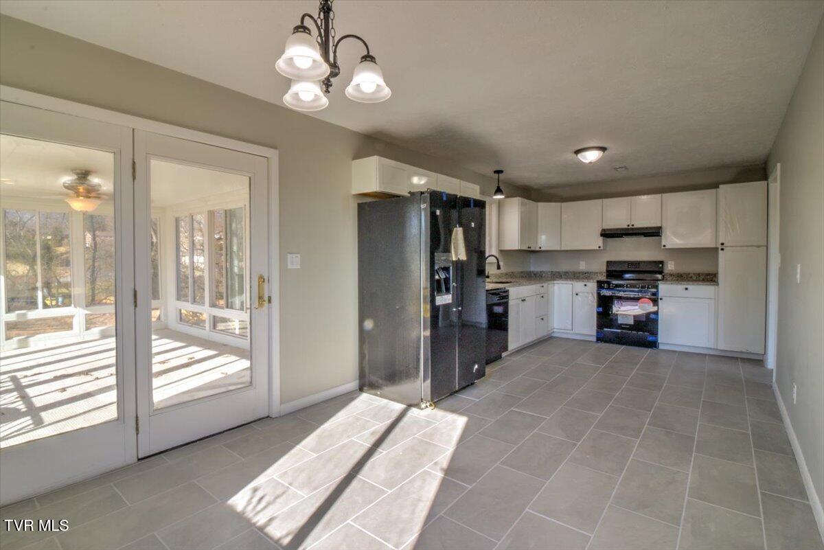 225 Mandan Road Kingsport, TN 37664 - Photo 12 of 126 013-225_Mandan-101