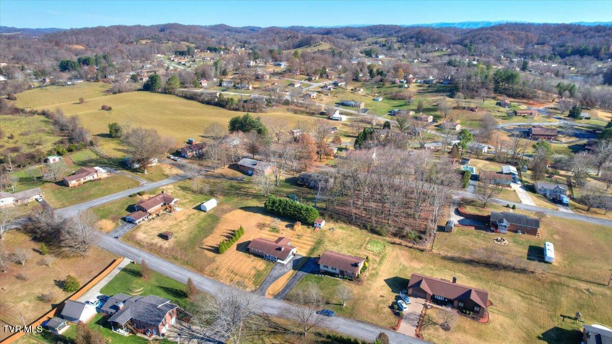225 Mandan Road Kingsport, TN 37664 - Photo 121 of 126 133-225_Mandan-85