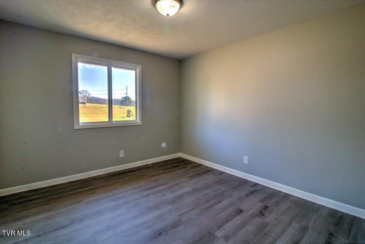 225 Mandan Road Kingsport, TN 37664 - Photo 31 of 126 032-225_Mandan-120