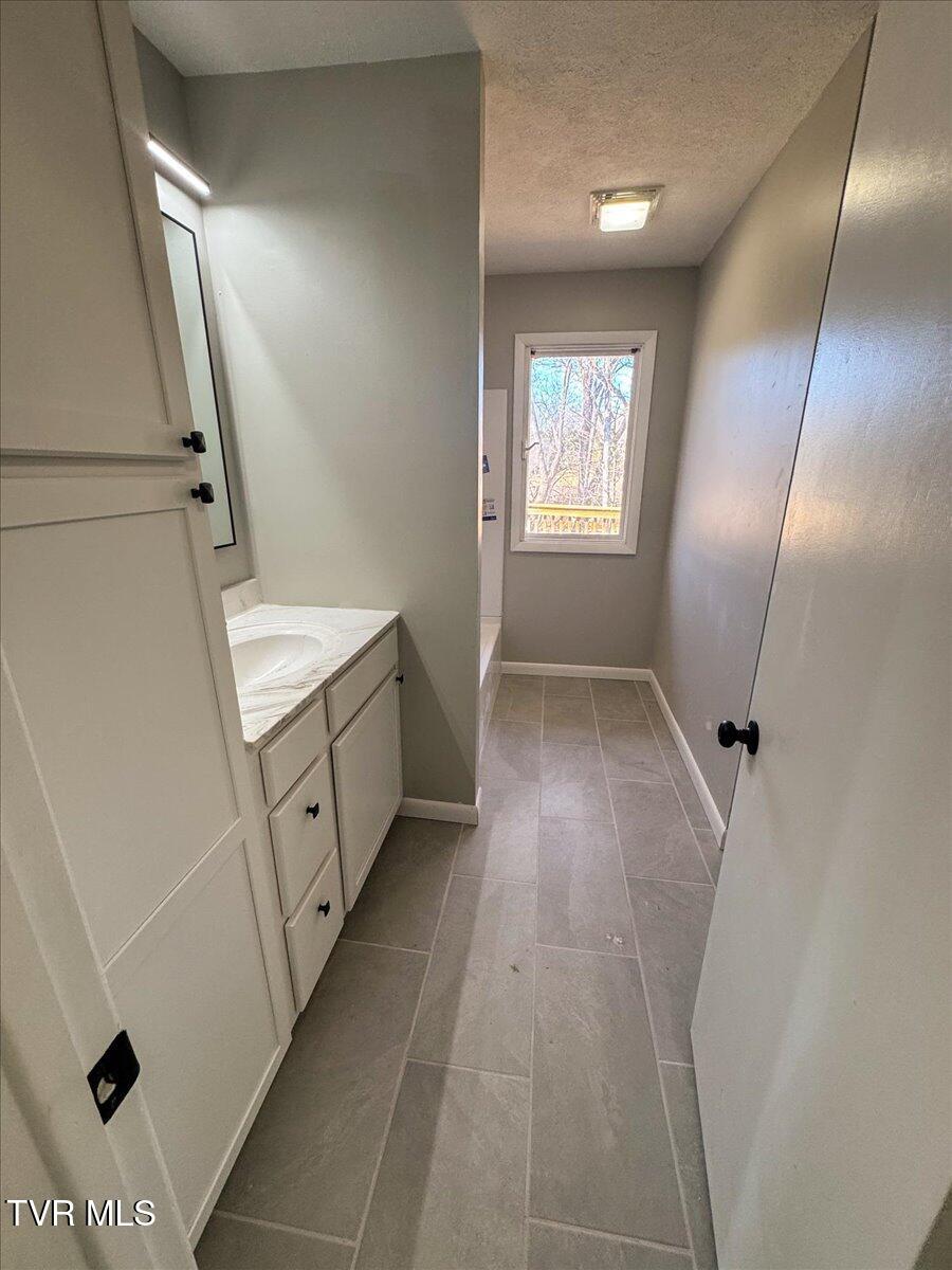 225 Mandan Road Kingsport, TN 37664 - Photo 56 of 126 057-225_Mandan-5
