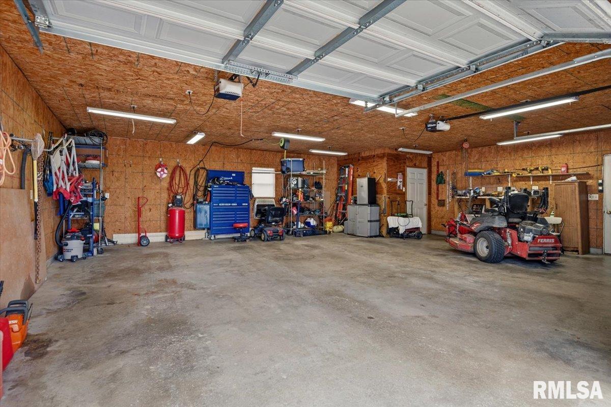 3326 Brickler Road Springfield, IL 62707 - Photo 32 of 53 Gallery Image 32
