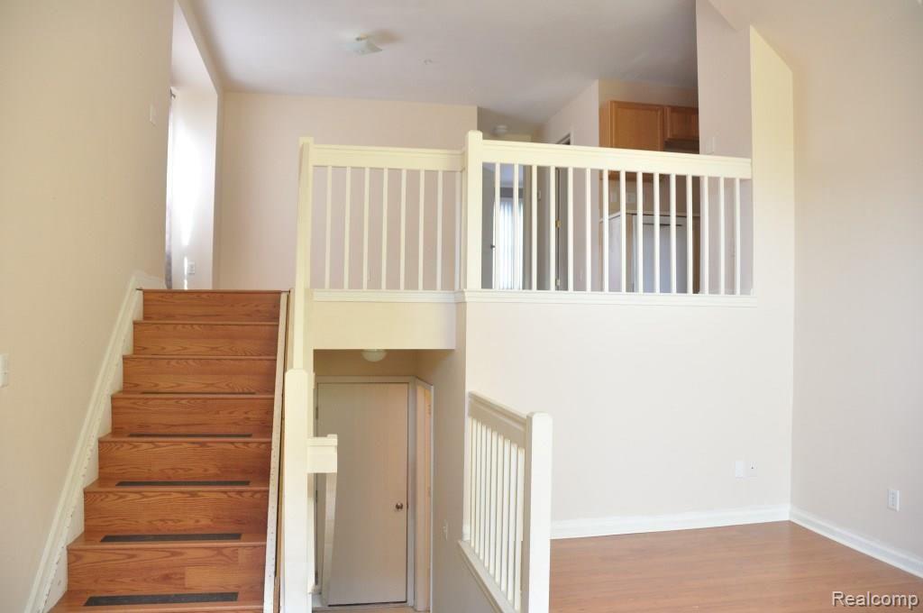 45 Georgetown Court Dearborn, MI 48126 - Photo 3 of 18