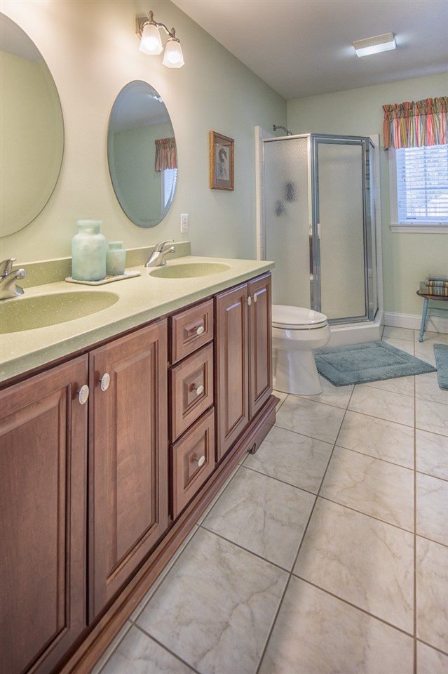 15 Susan Lane Rochester, NH 03867 - Photo 13 of 36