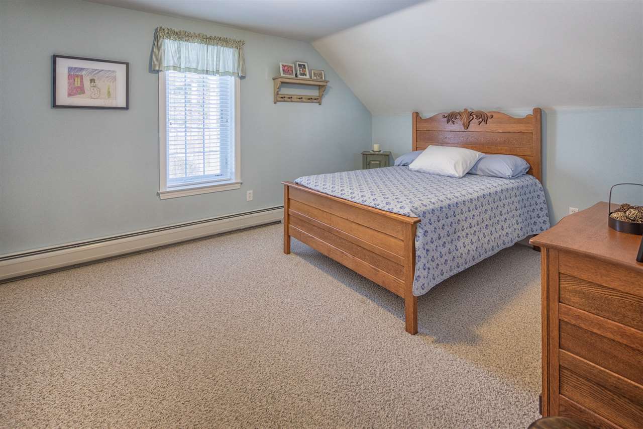 15 Susan Lane Rochester, NH 03867 - Photo 17 of 36