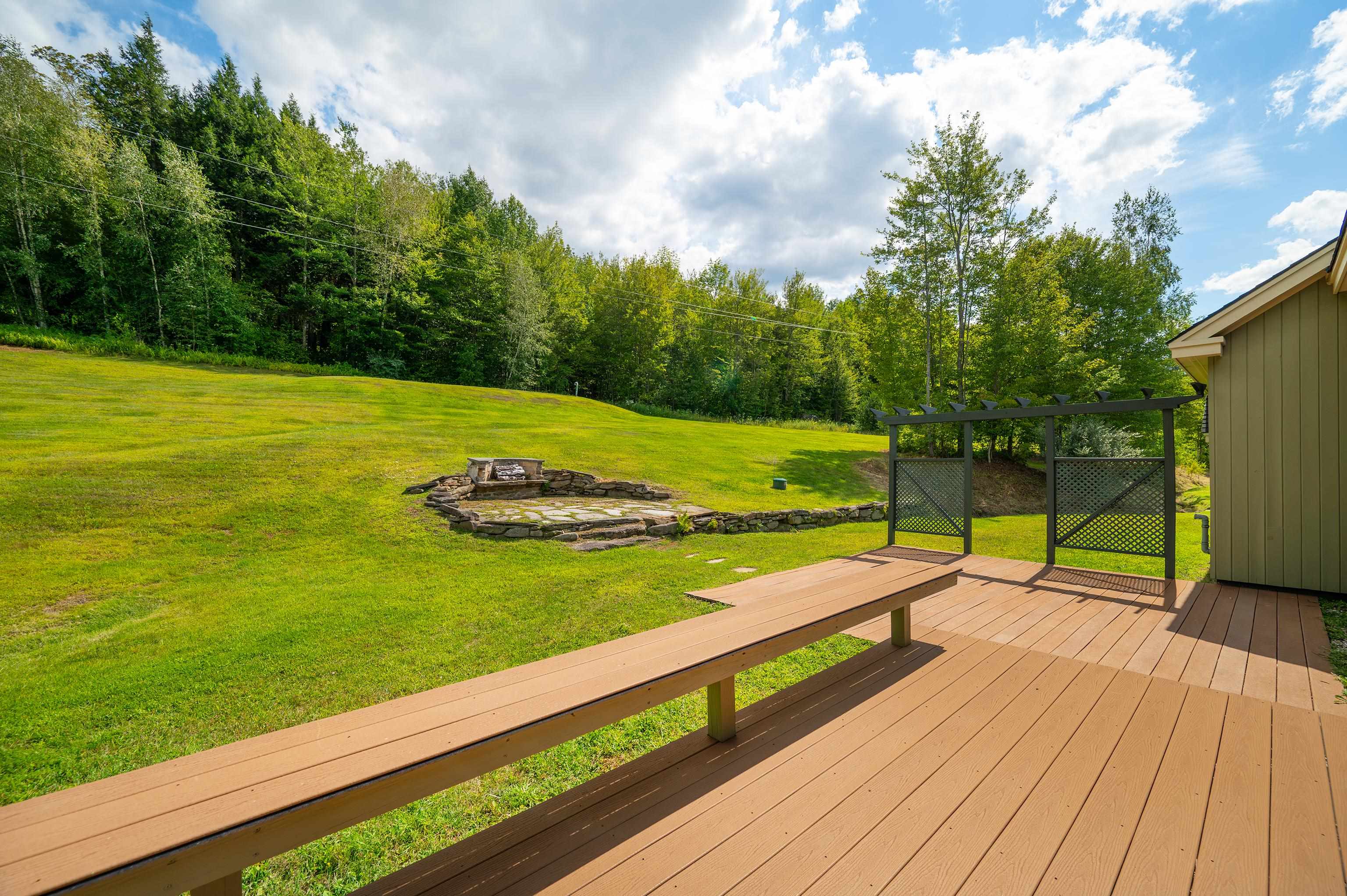 411 Wood Road Hartford, VT 05059 - Photo 23 of 60