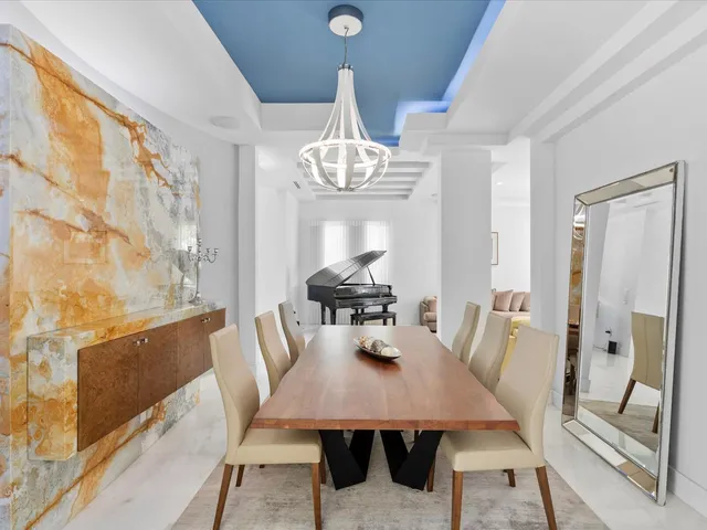 $23,000 | 3917 South Le Jeune Road, Miami, FL 33133