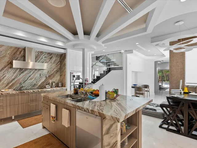 $23,000 | 3917 South Le Jeune Road, Miami, FL 33133