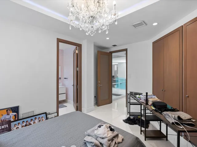 $23,000 | 3917 South Le Jeune Road, Miami, FL 33133