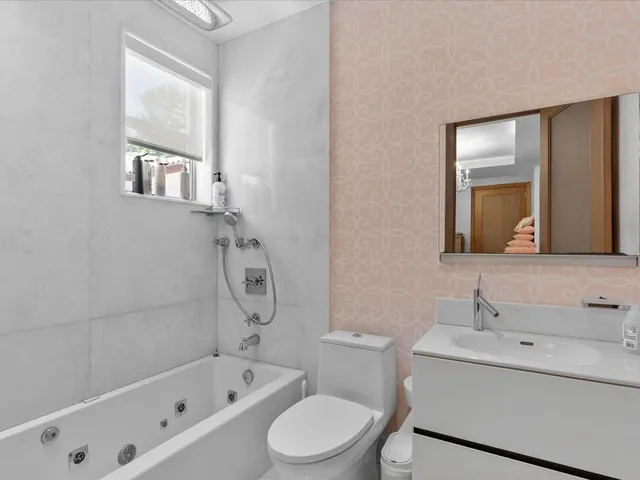 $23,000 | 3917 South Le Jeune Road, Miami, FL 33146