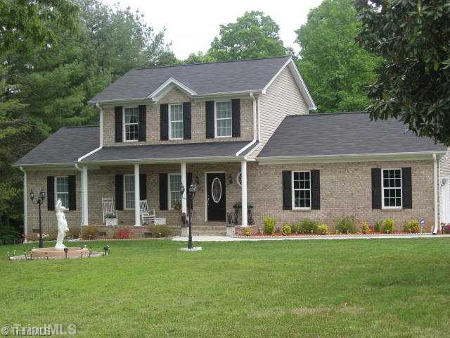 3500 Edgefield Road Greensboro, NC 27409 - Photo 1 of 16 Exterior Front.