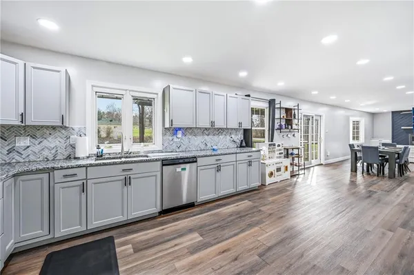 $399,000 | 4174 South R 1022, New Brighton, PA 15066