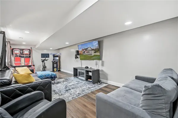 $399,000 | 4174 South R 1022, New Brighton, PA 15066