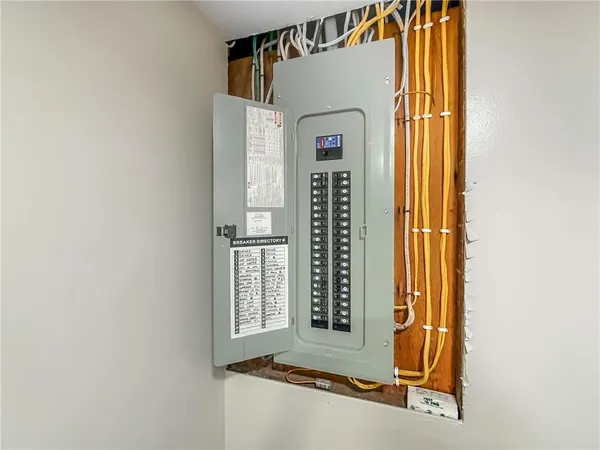 $399,000 | 4174 South R 1022, New Brighton, PA 15066