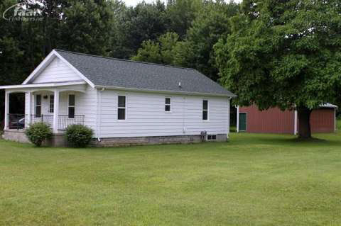 6469 West Vienna Road Clio, MI 48420 - Photo 8 of 29 20414613-7.JPG