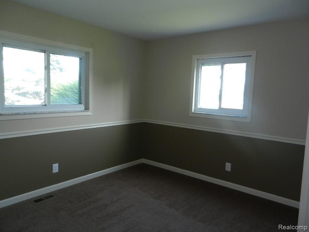47564 Ryan Road Utica, MI 48317 - Photo 13 of 17 DSCN2269.jpg
