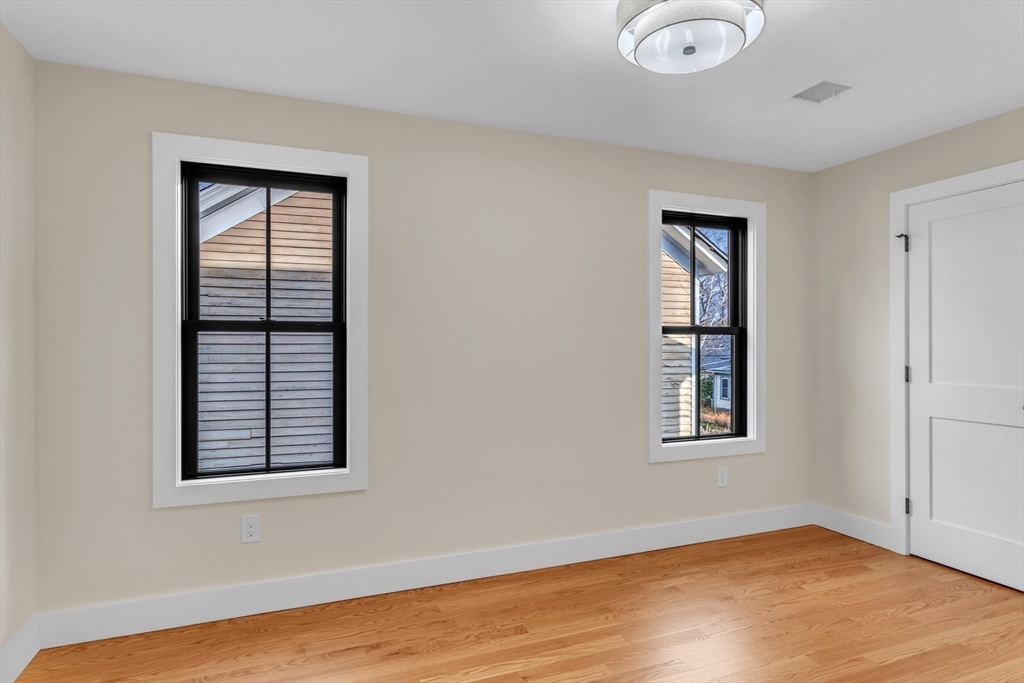 37 Landy Avenue Northampton, MA 01062 - Photo 31 of 41