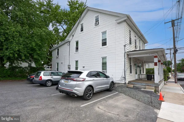 $575,000 | 37-39 East Willow Street, Elizabethtown, PA 17022