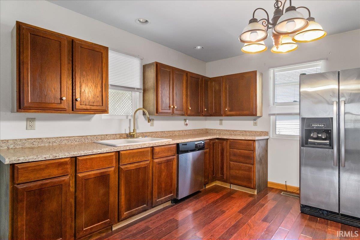 628 South Prince Street Princeton, IN 47670 - Photo 5 of 22