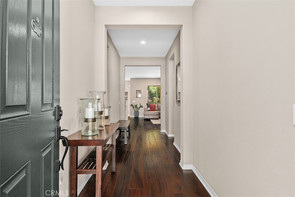 44161 Nighthawk Pass Temecula, CA 92592 - Photo 5 of 29