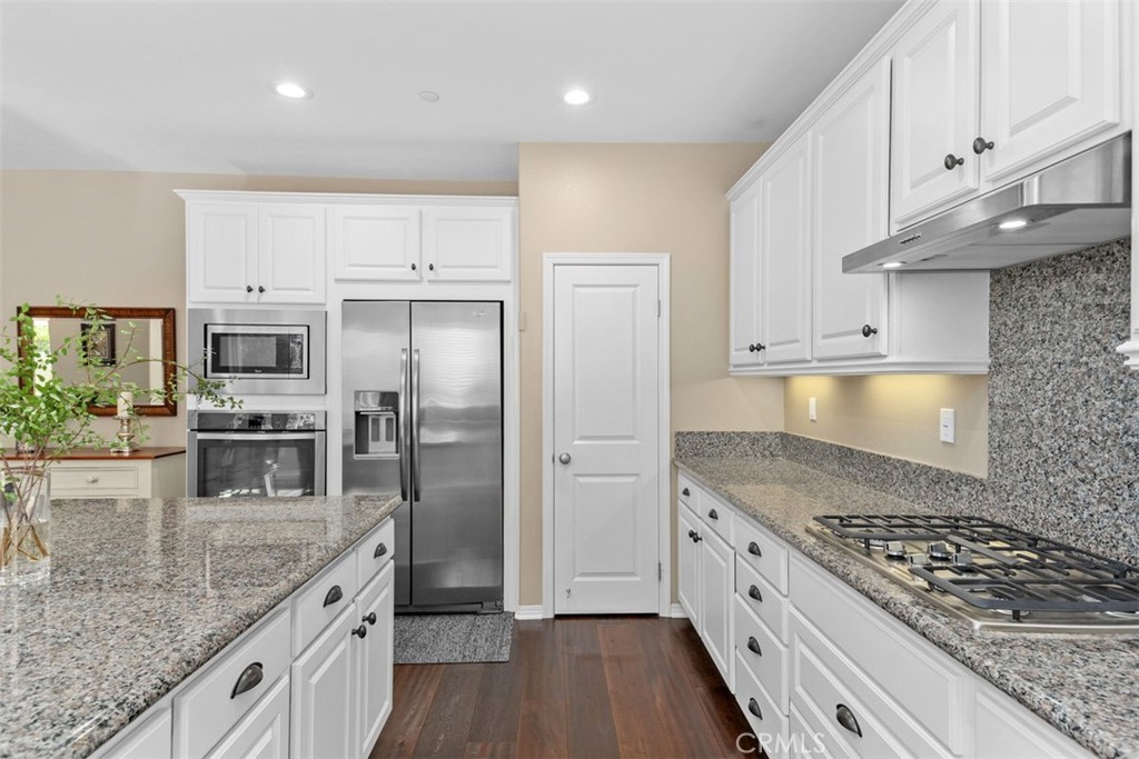 44161 Nighthawk Pass Temecula, CA 92592 - Photo 10 of 29