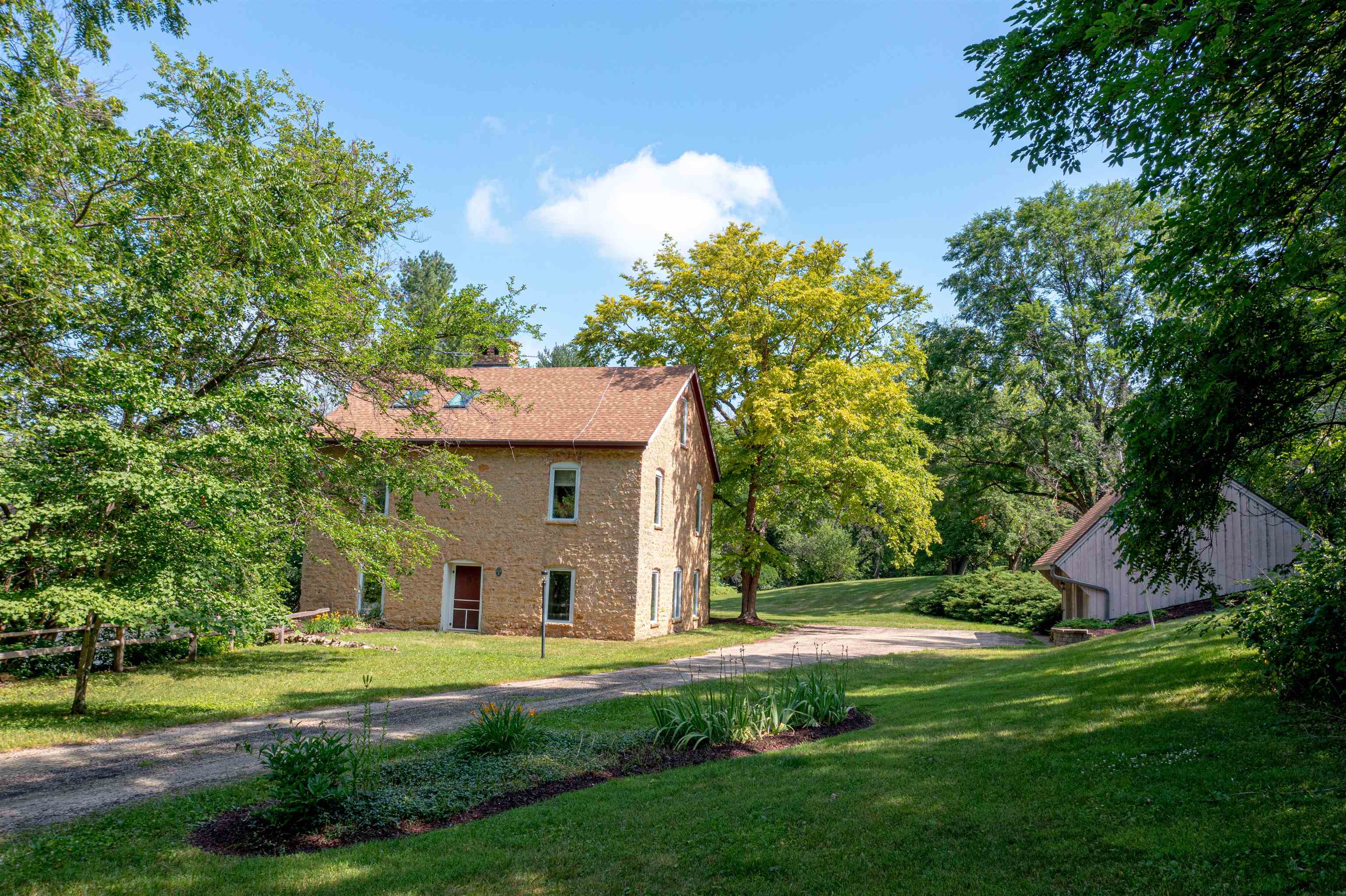 1066 South Browns Mill Road Freeport, IL 61032 - Photo 34 of 34 Gallery Image 34
