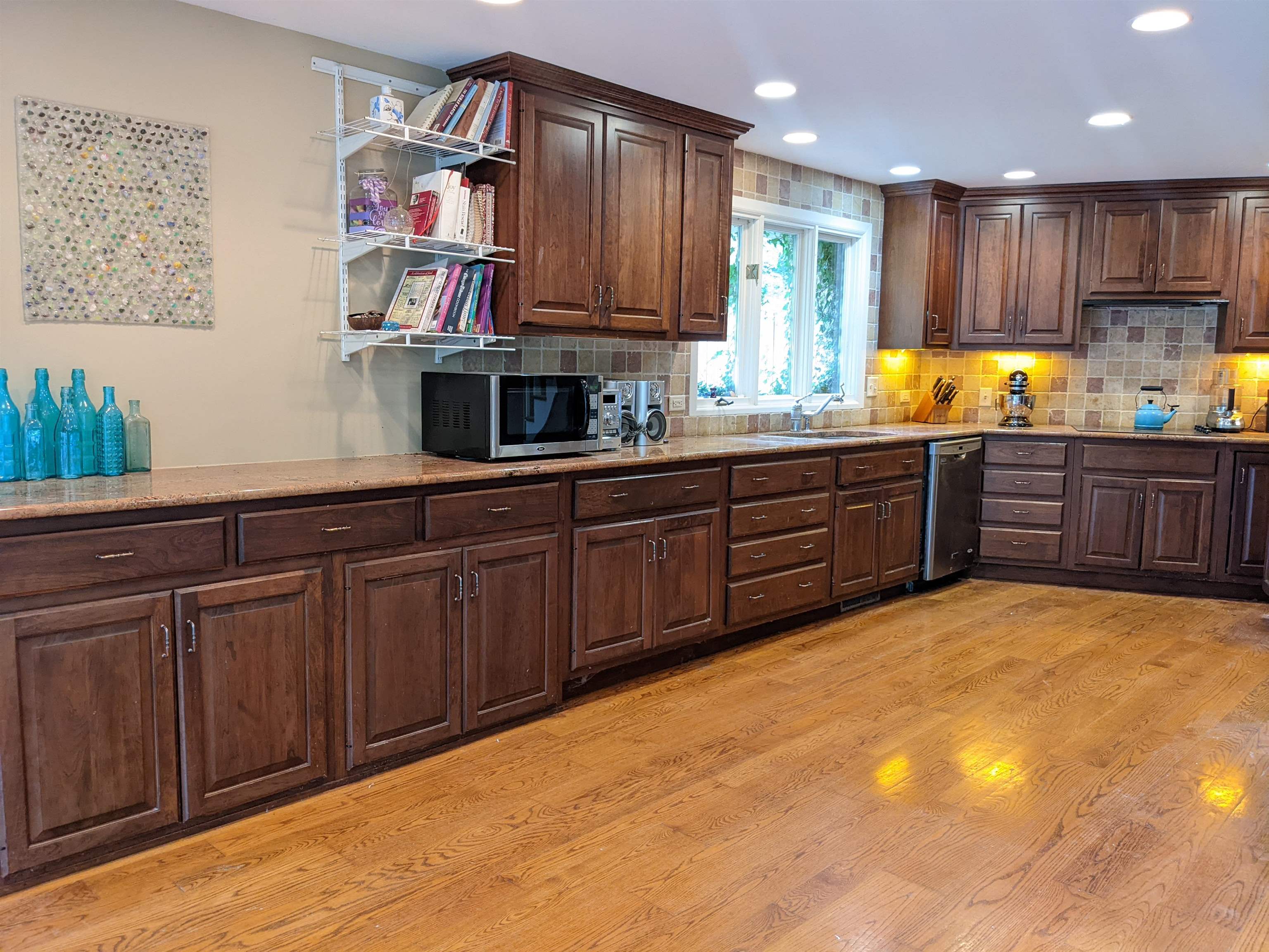 1066 South Browns Mill Road Freeport, IL 61032 - Photo 7 of 34 Gallery Image 7