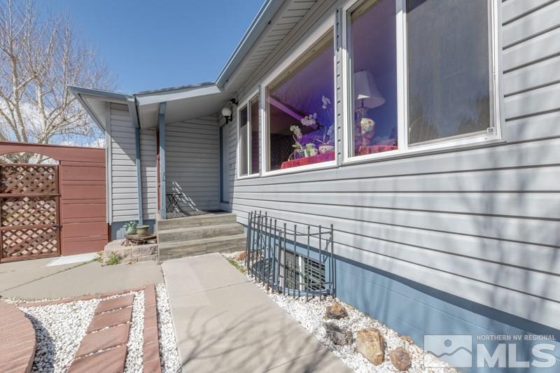 2485 Sunray Drive Reno, NV 89503 - Photo 4 of 33 Photo 4