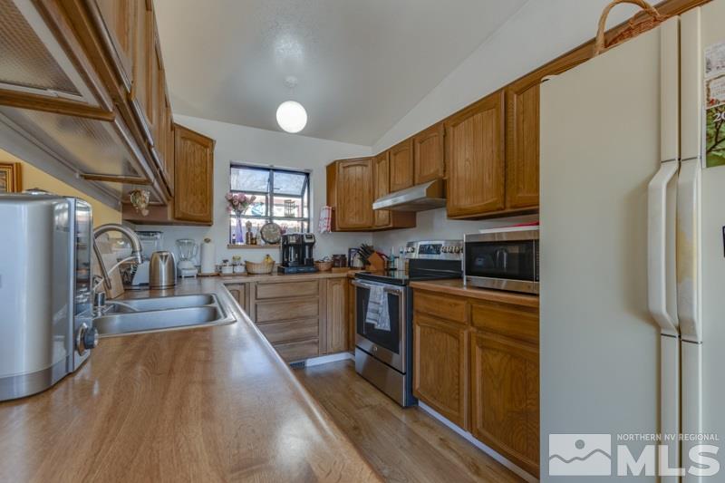 2485 Sunray Drive Reno, NV 89503 - Photo 10 of 33 Photo 10