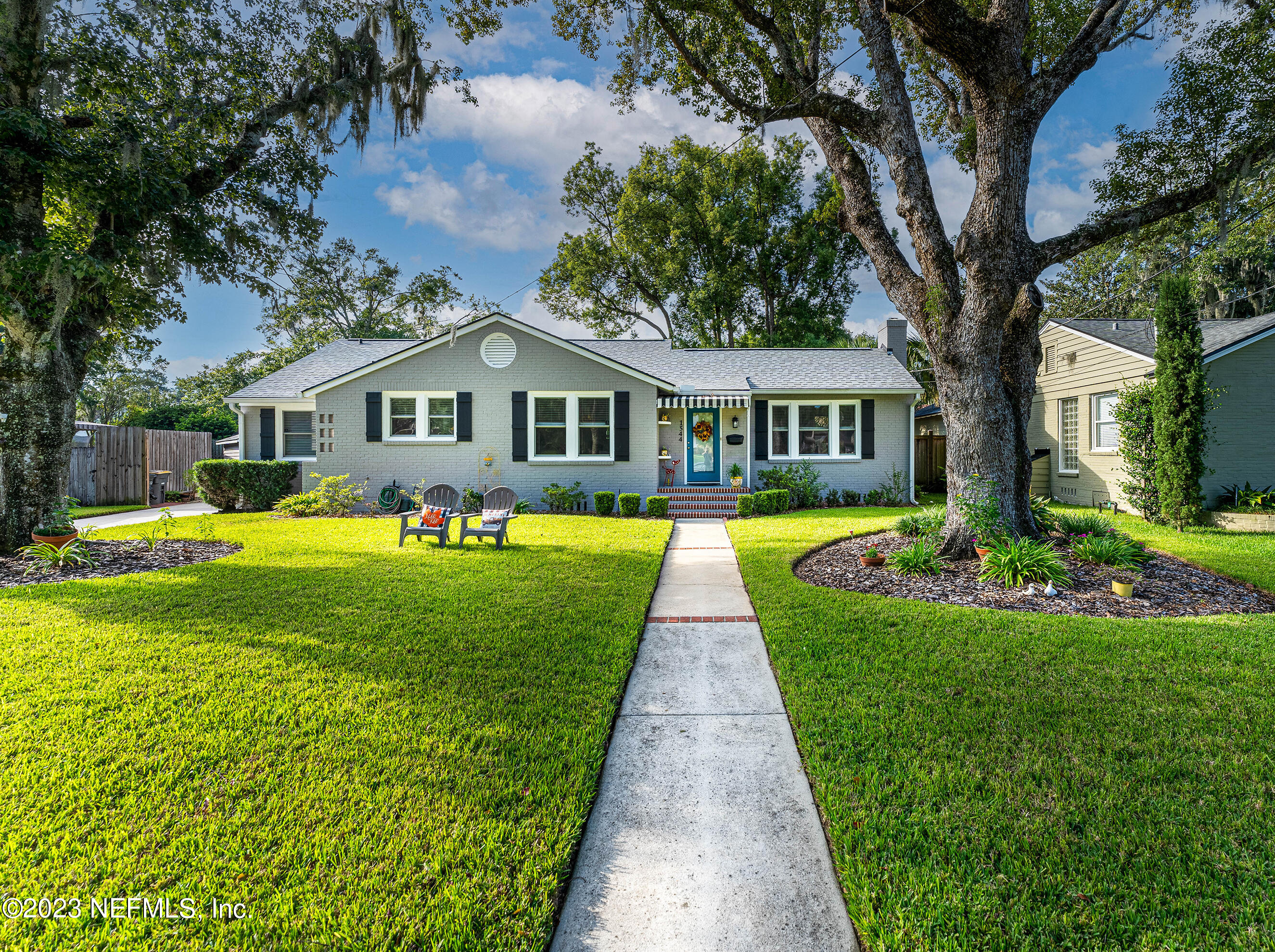 1544 Lorimier Road Jacksonville, FL 32207 - Photo 27 of 27 a front view of house with yard and green space
