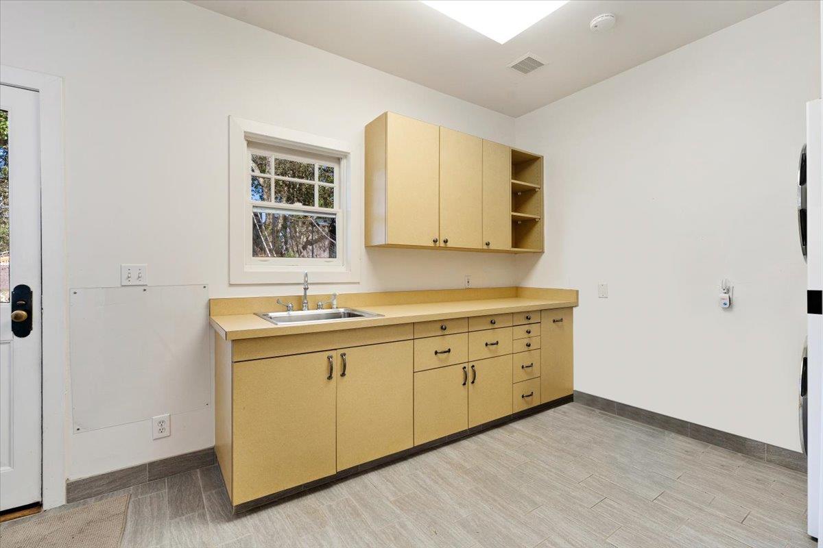 18101 Idylwild Road Los Gatos, CA 95033 - Photo 26 of 61