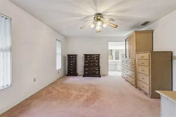 $269,900 | 828 Dundee Circle, Leesburg, FL 34788