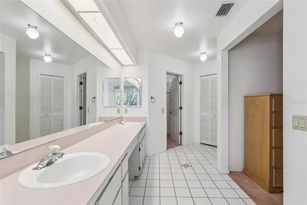 $269,900 | 828 Dundee Circle, Leesburg, FL 34788