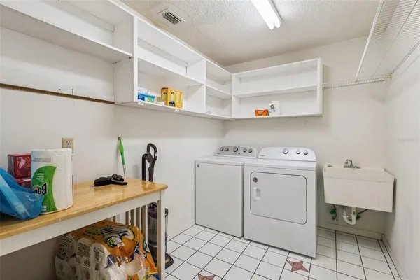 $269,900 | 828 Dundee Circle, Leesburg, FL 34788