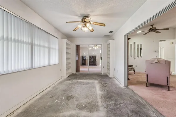 $269,900 | 828 Dundee Circle, Leesburg, FL 34788